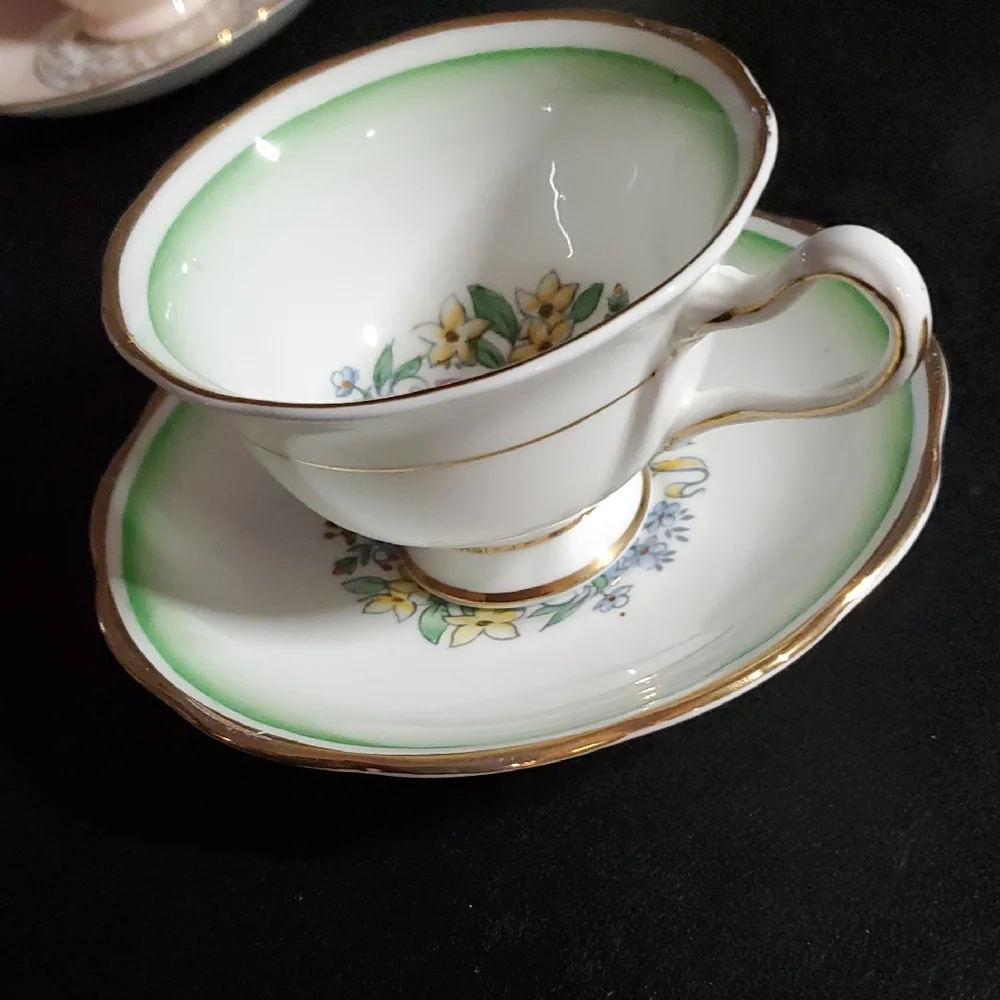 Eight Different Sets Of Floral Porcelain Teacup and Saucer Set - Picture 3 of 13